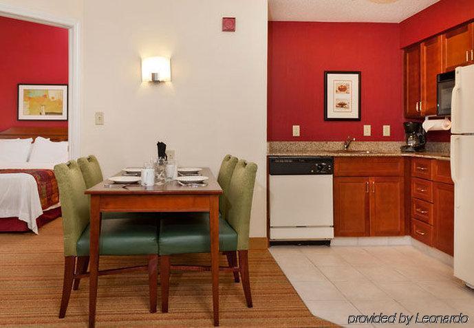 Residence Inn Charlotte Uptown Rum bild