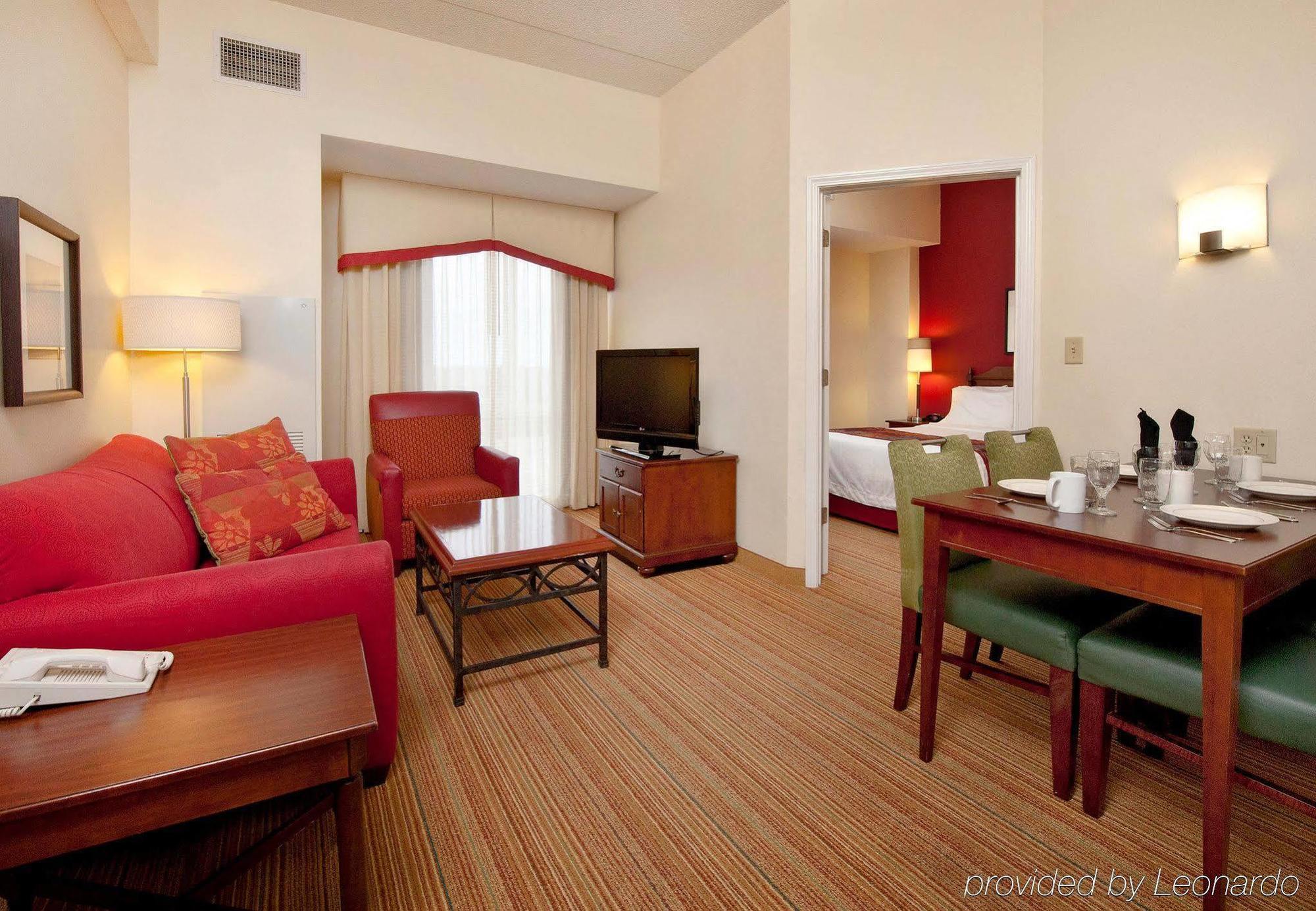 Residence Inn Charlotte Uptown Rum bild
